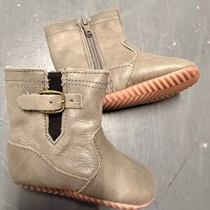 Little Love Bugs Stylish Gray Kids Boots